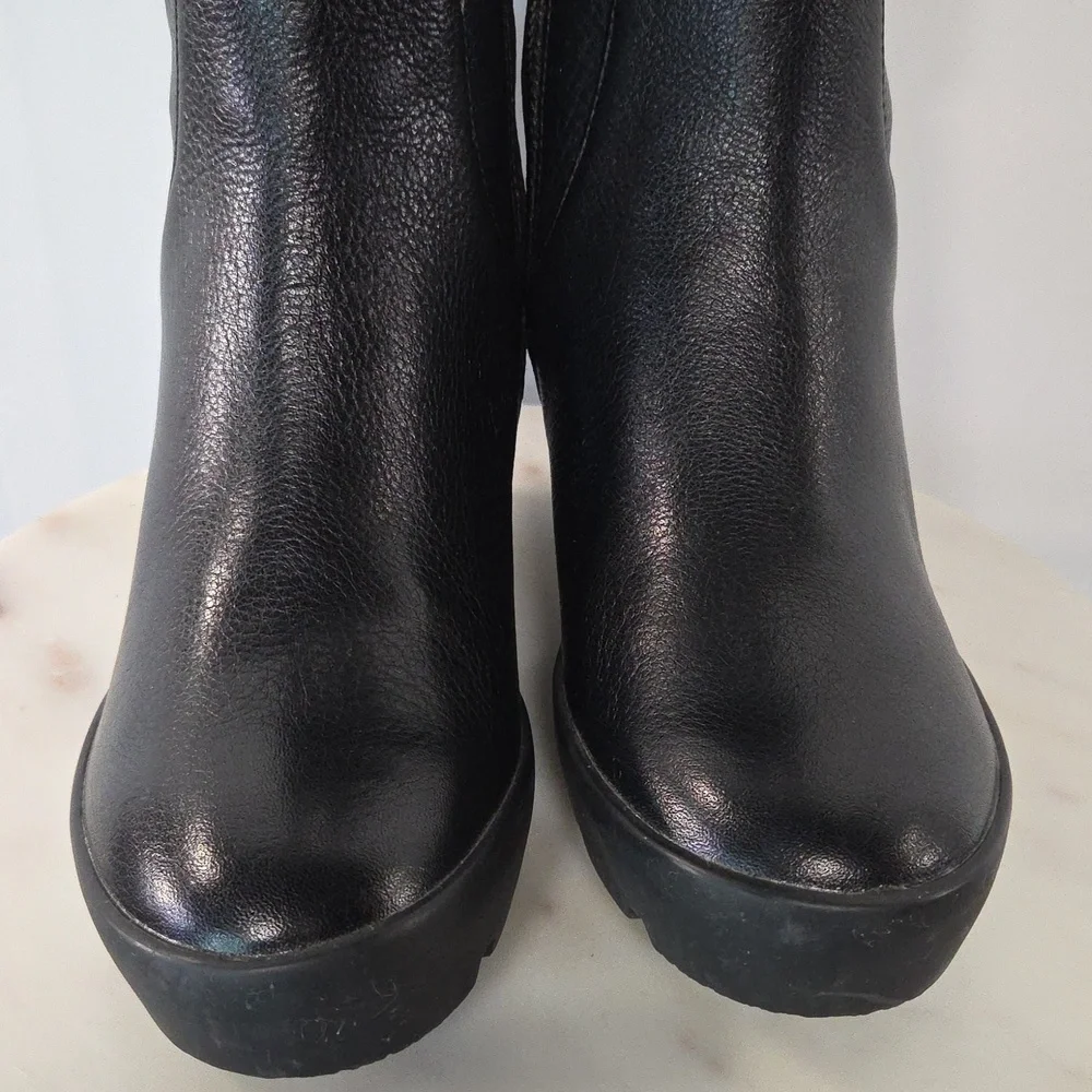 Max Studio Black Leather Knee High Boots Size 7.5